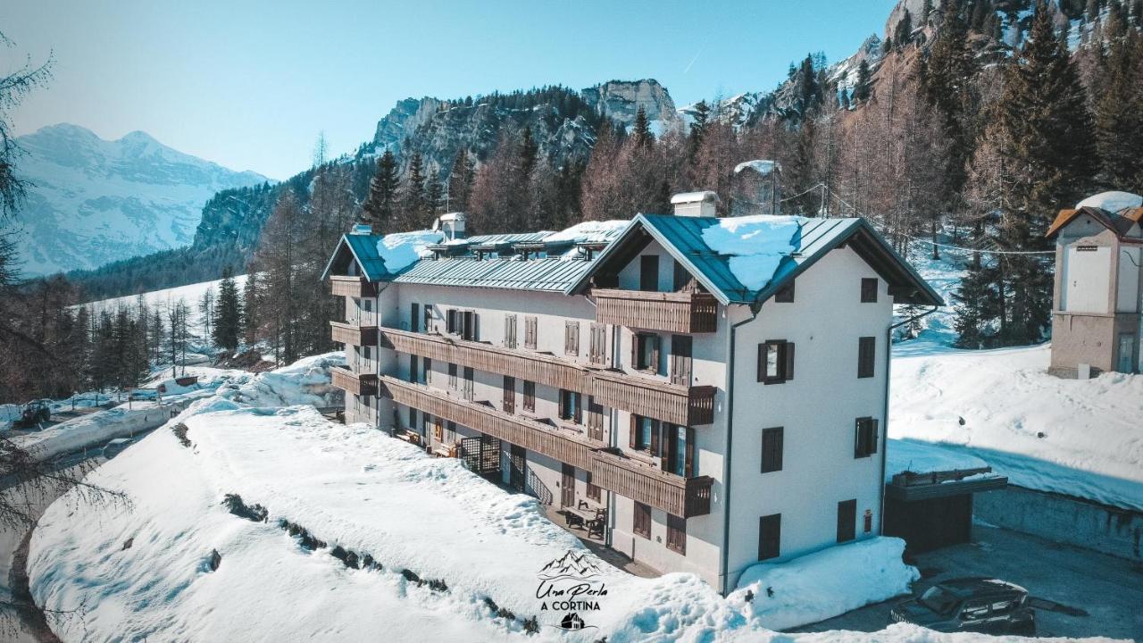 Una Perla A Cortina كورتينا دامبيتزو المظهر الخارجي الصورة